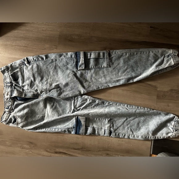 Ardene Denim - Ardene Women's Light Gray Slim Straight Jeans